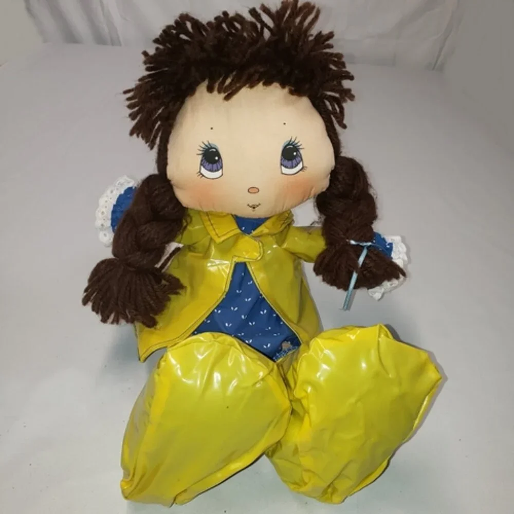 17” Tootsie Doll Raincoat & Shoes Big Feet Yarn Hair VTG 1984